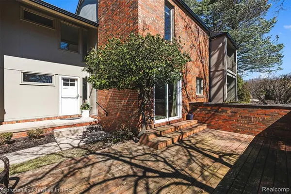 $5,500 | 1060 Stratford Place, Bloomfield Hills, MI 48304