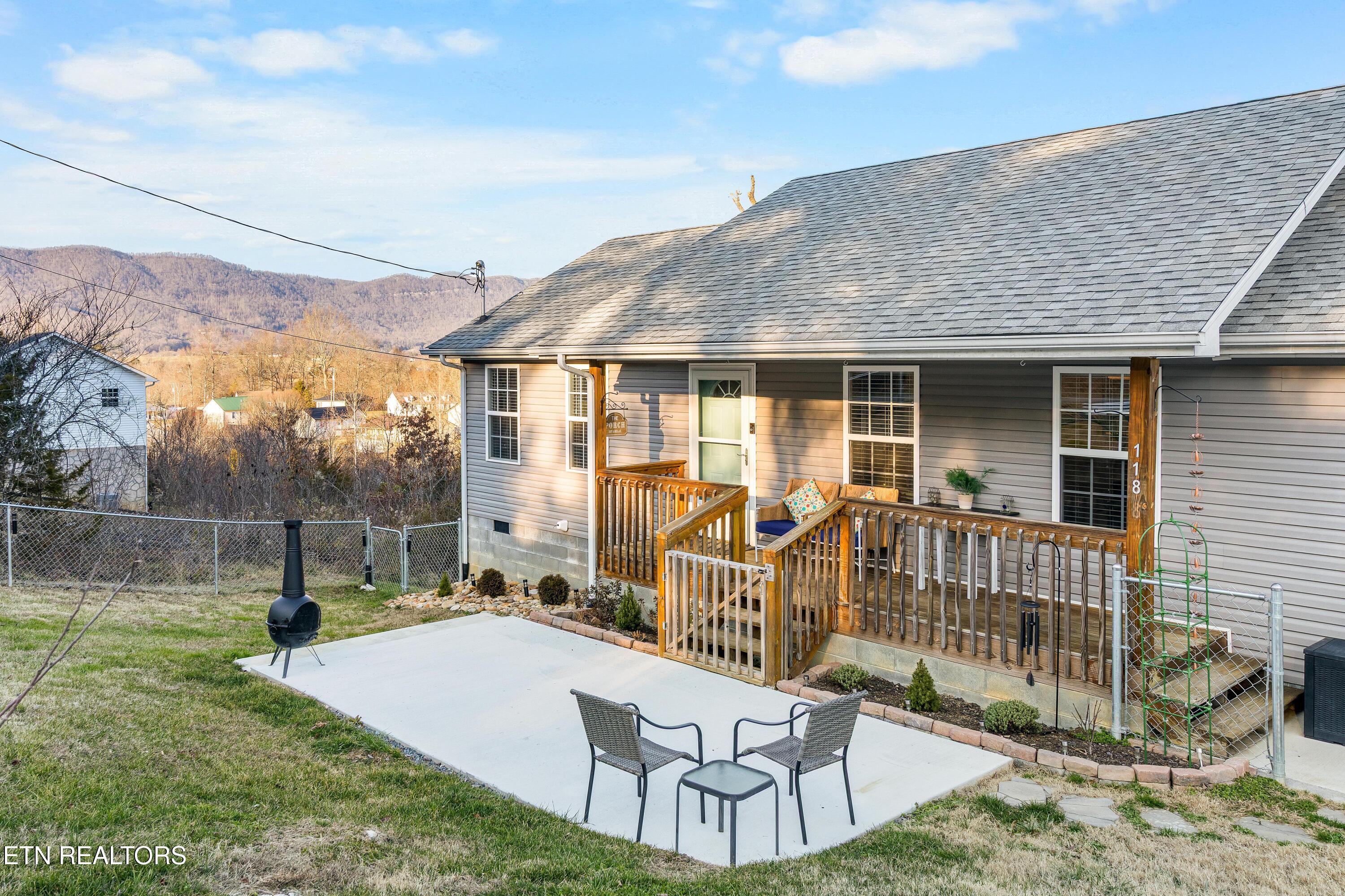 118 View Lane La Follette, TN 37766 - Photo 30 of 43 030A9159