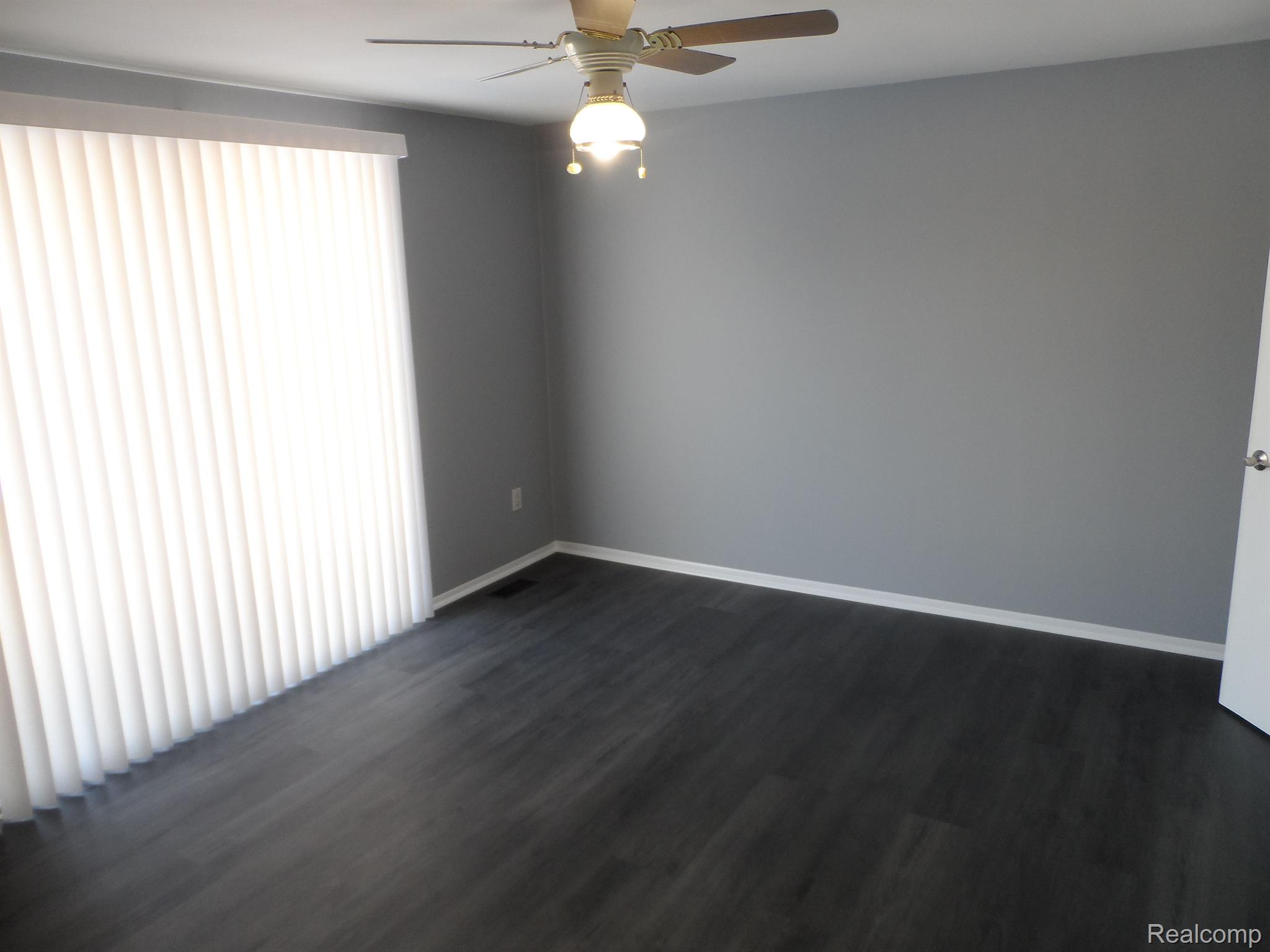 4460 15 Mile Road Sterling Heights, MI 48310 - Photo 19 of 25 Gallery Image 19