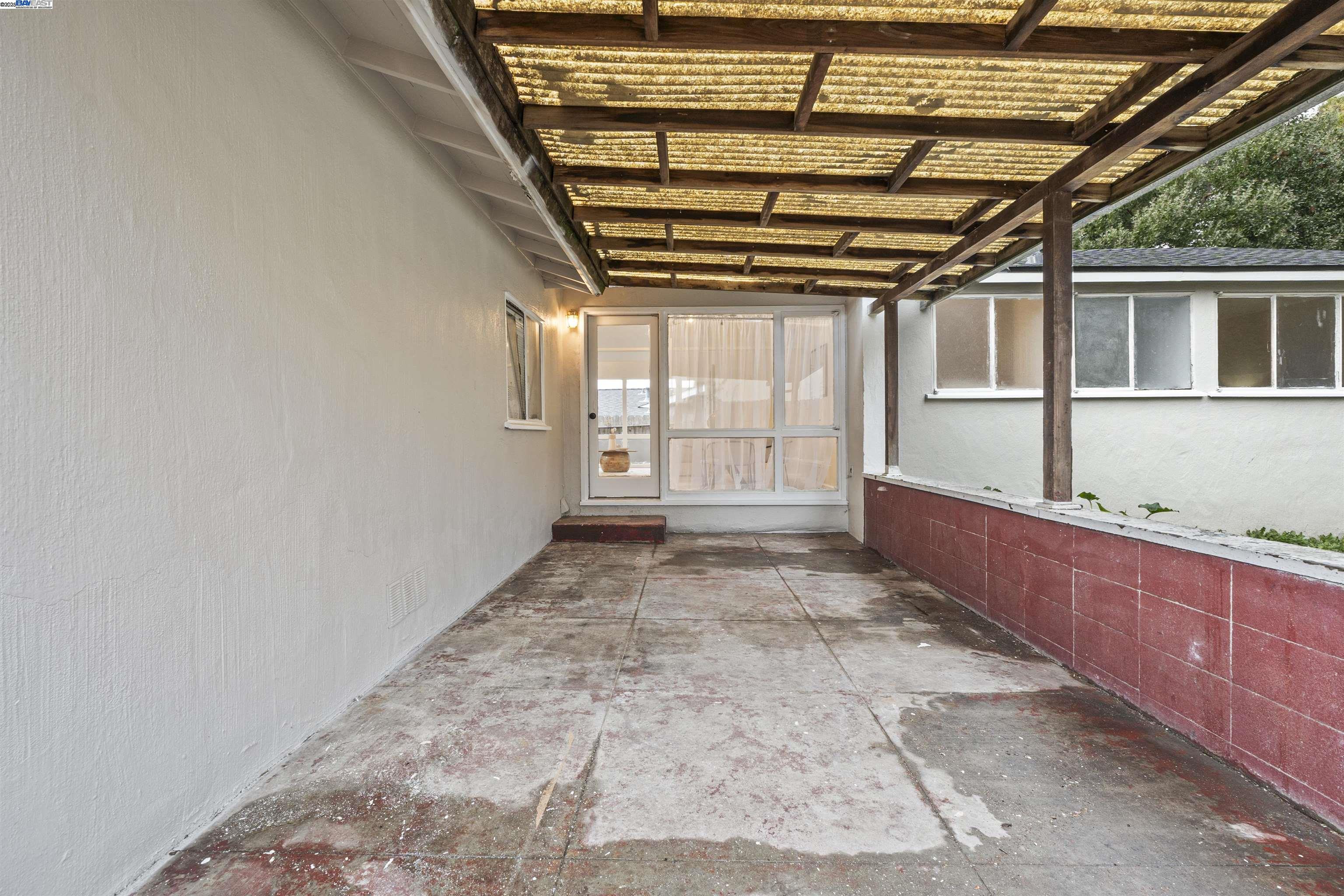 2541 Duke Avenue Richmond, CA 94806 - Photo 15 of 18