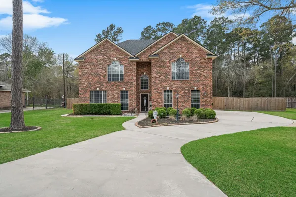 $585,000 | 2438 Ripplewood Drive, Conroe, TX 77384
