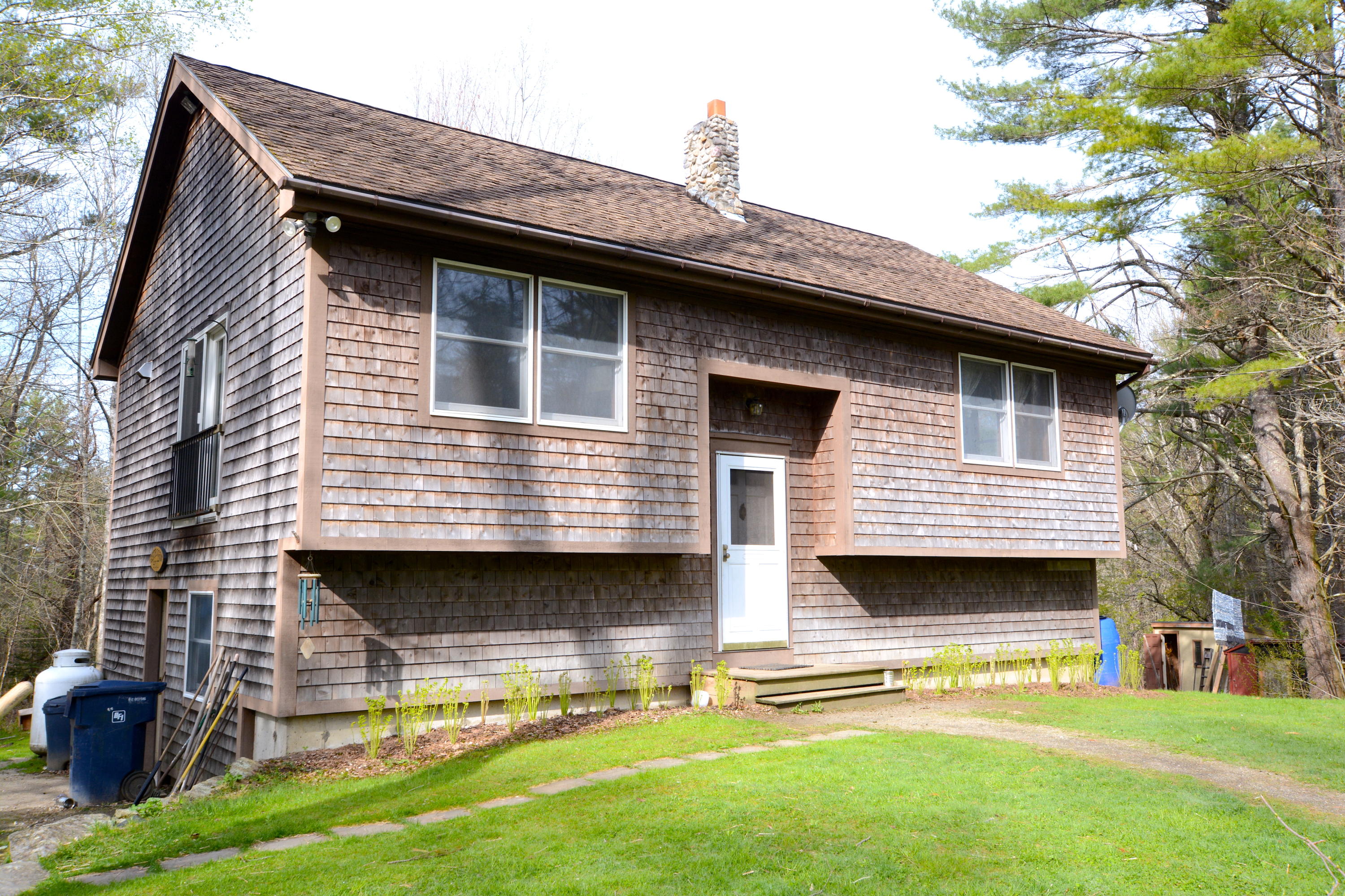2146 Eastern Road Warren, ME 04864 - Photo 1 of 20 DSC_3303