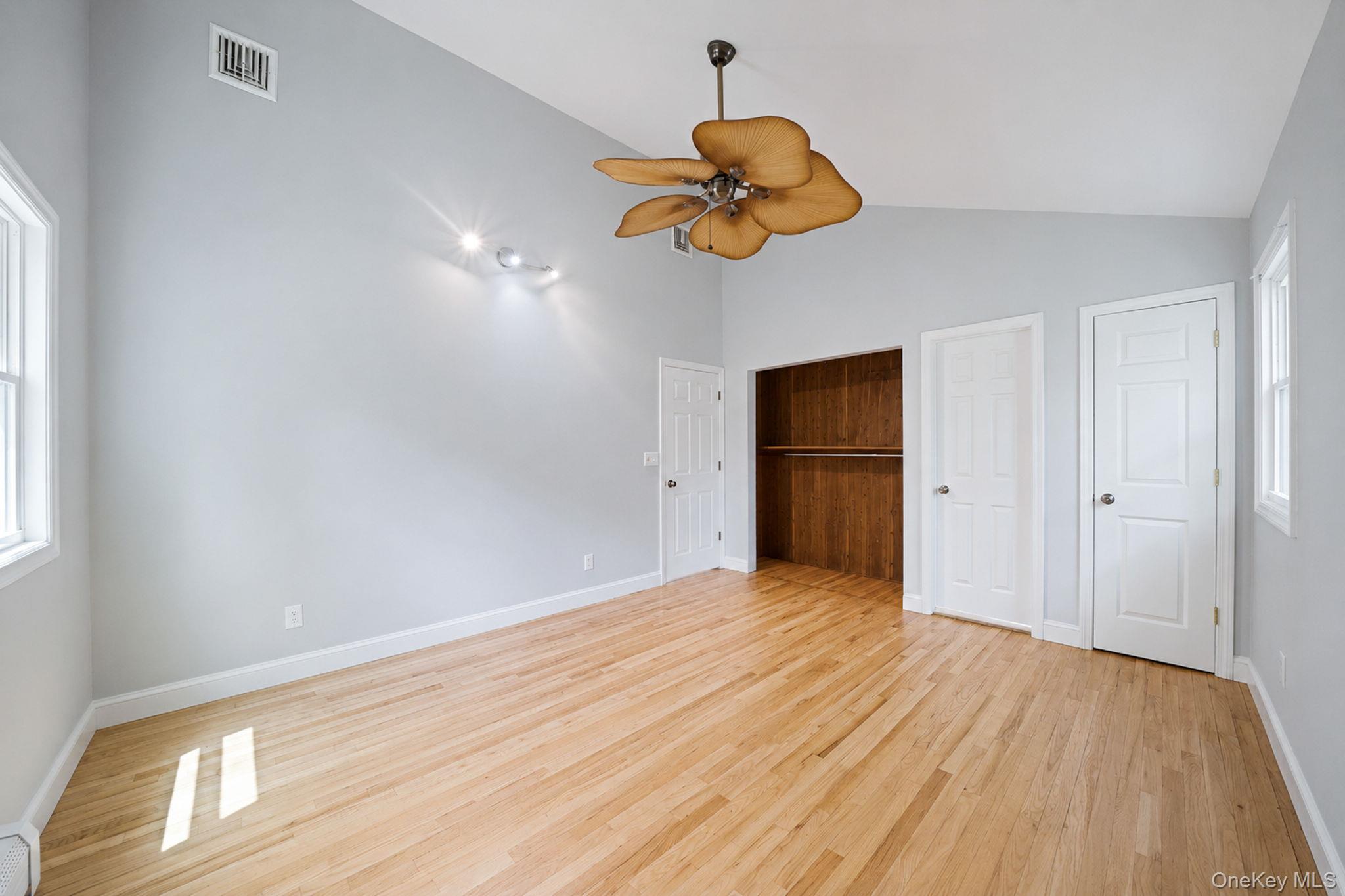 25 Heston Road Shirley, NY 11967 - Photo 28 of 38