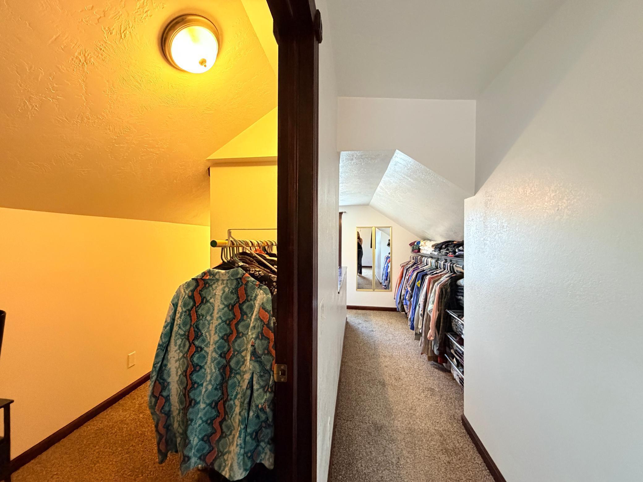 925 2nd Avenue Southwest Pipestone, MN 56164 - Photo 13 of 27