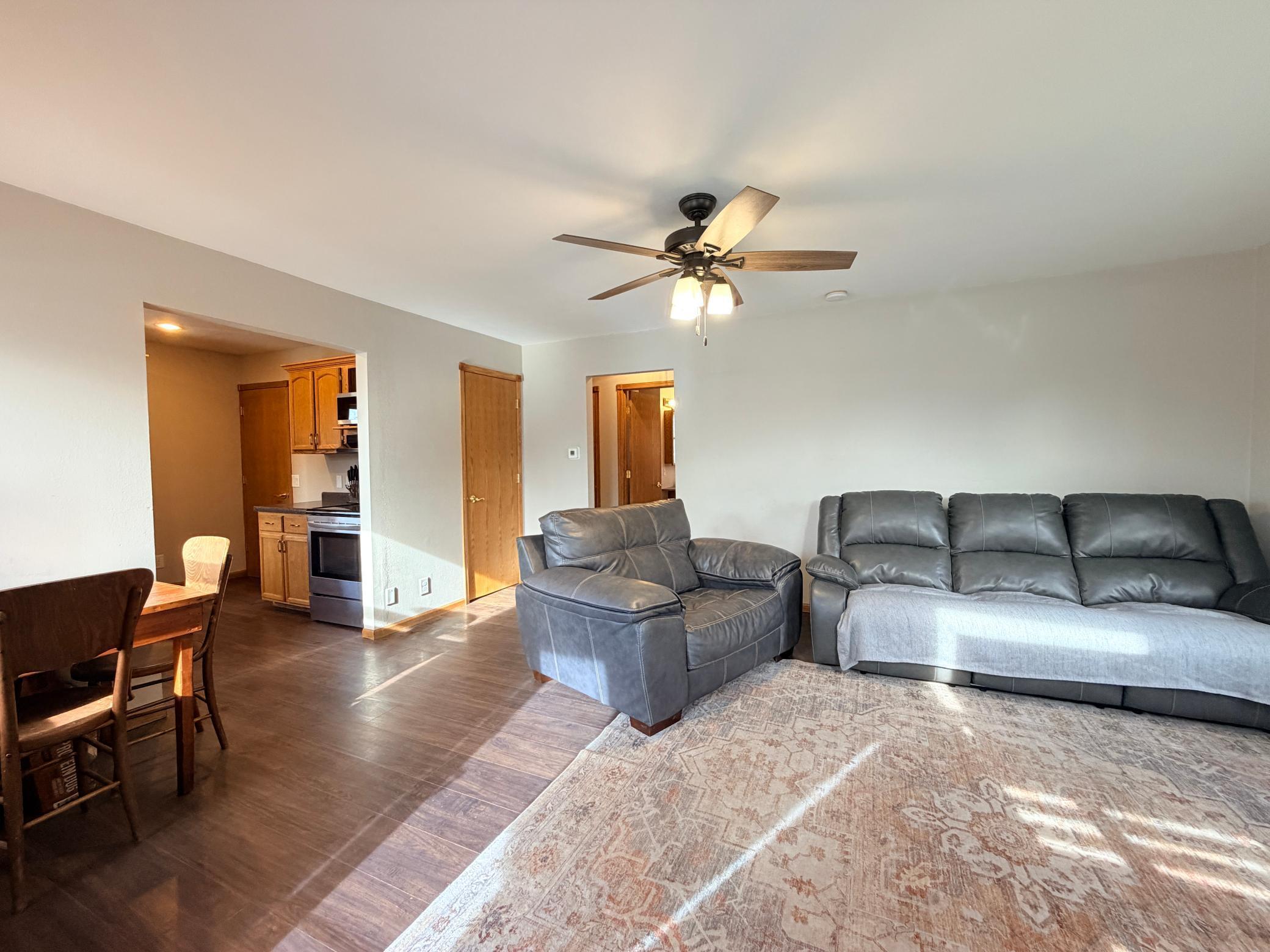 925 2nd Avenue Southwest Pipestone, MN 56164 - Photo 16 of 27