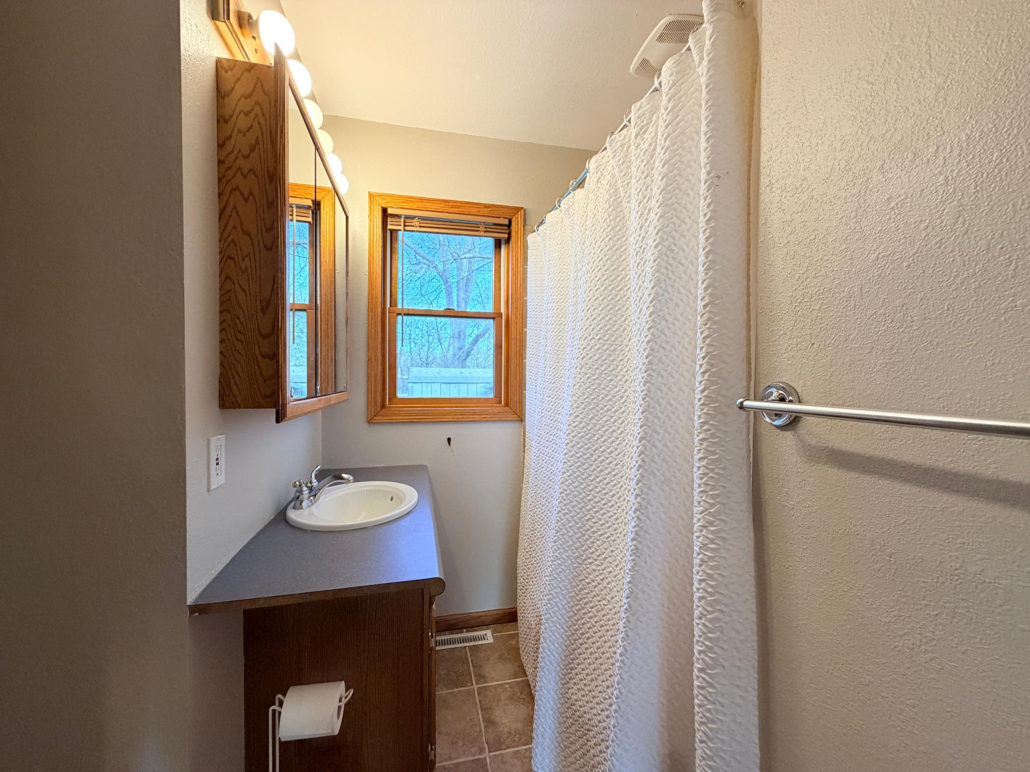 925 2nd Avenue Southwest Pipestone, MN 56164 - Photo 19 of 27