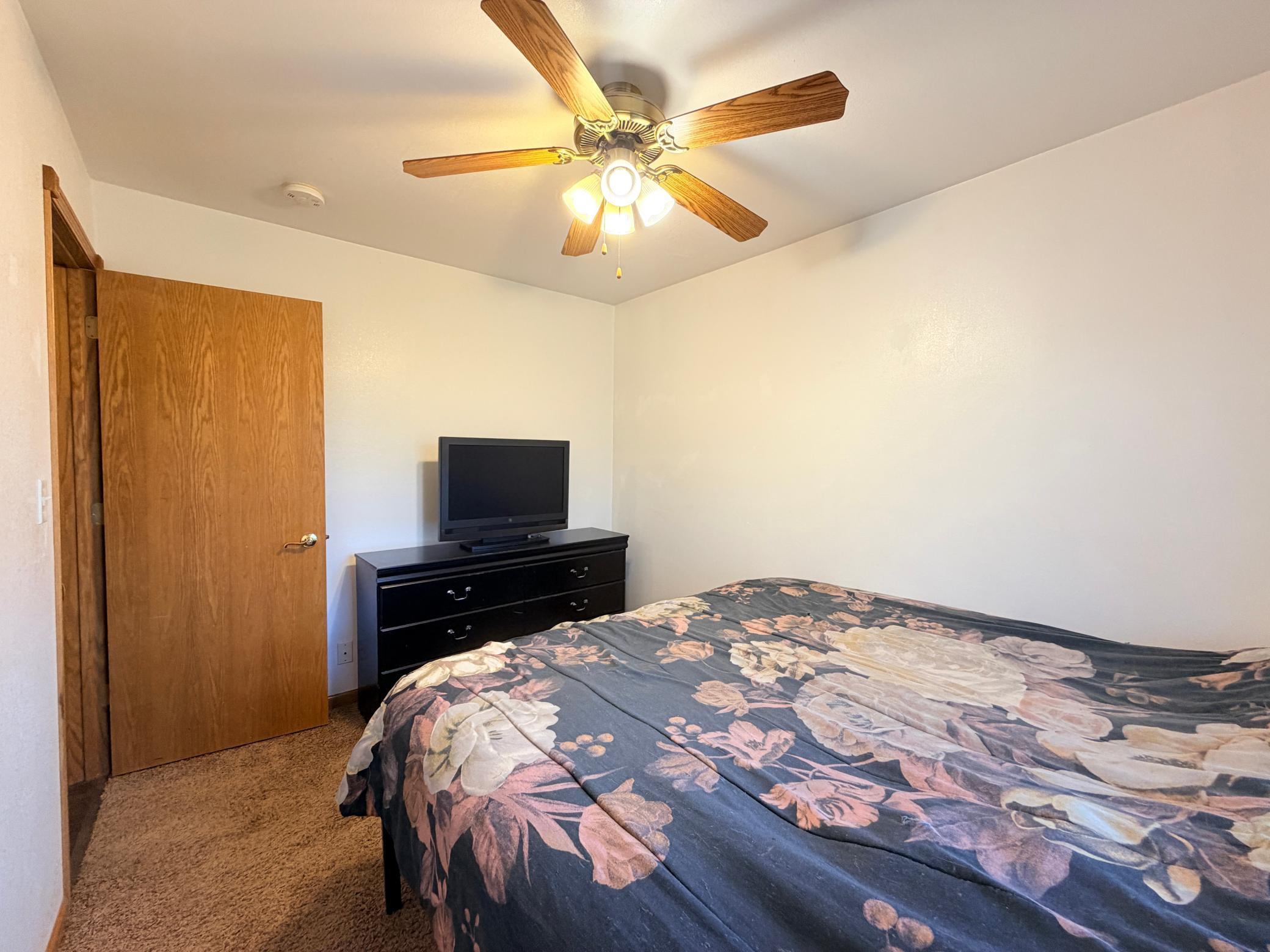 925 2nd Avenue Southwest Pipestone, MN 56164 - Photo 21 of 27