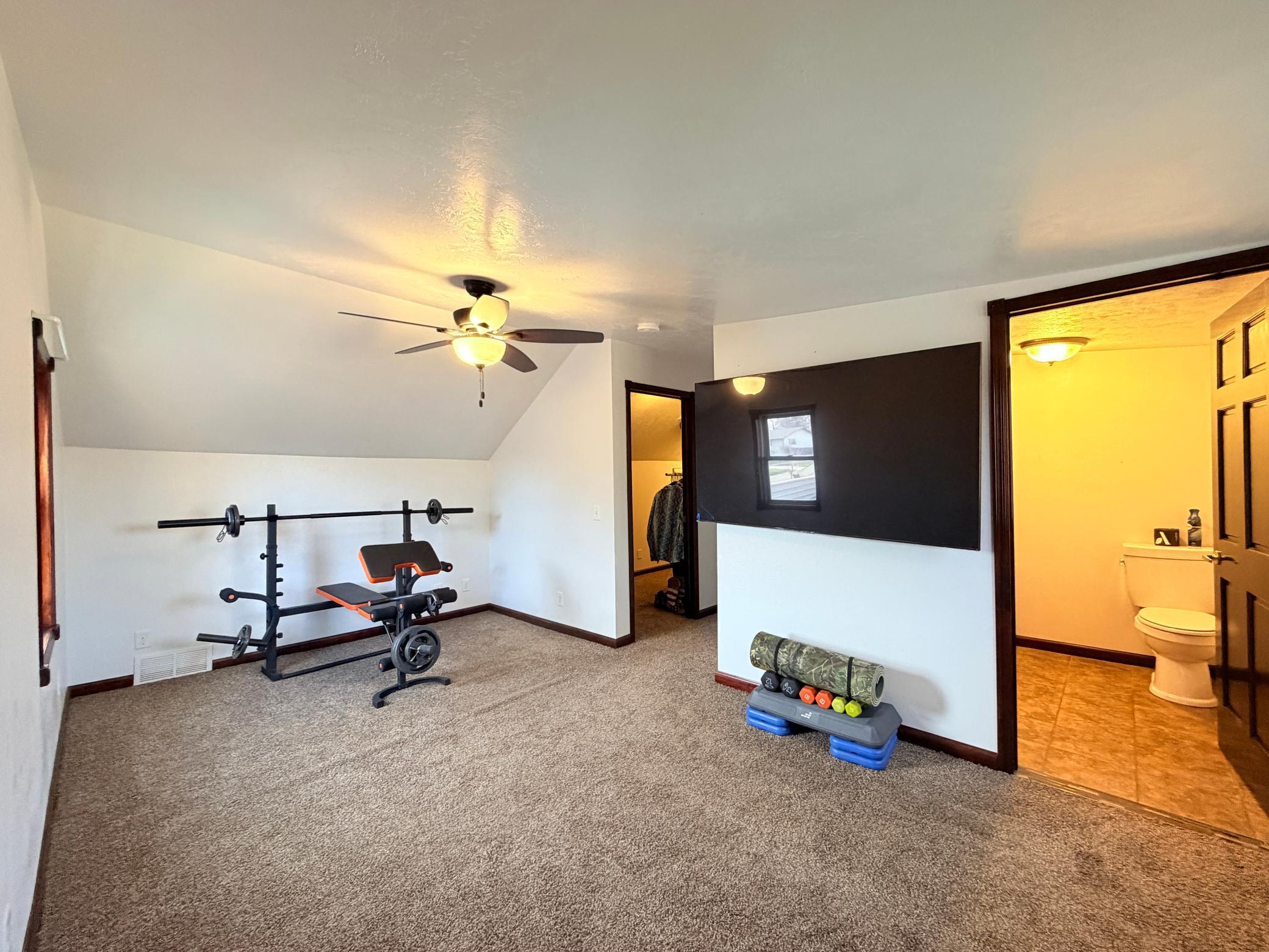 925 2nd Avenue Southwest Pipestone, MN 56164 - Photo 23 of 27