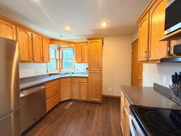 $165,000 | 925 2nd Avenue Southwest, Pipestone, MN 56164