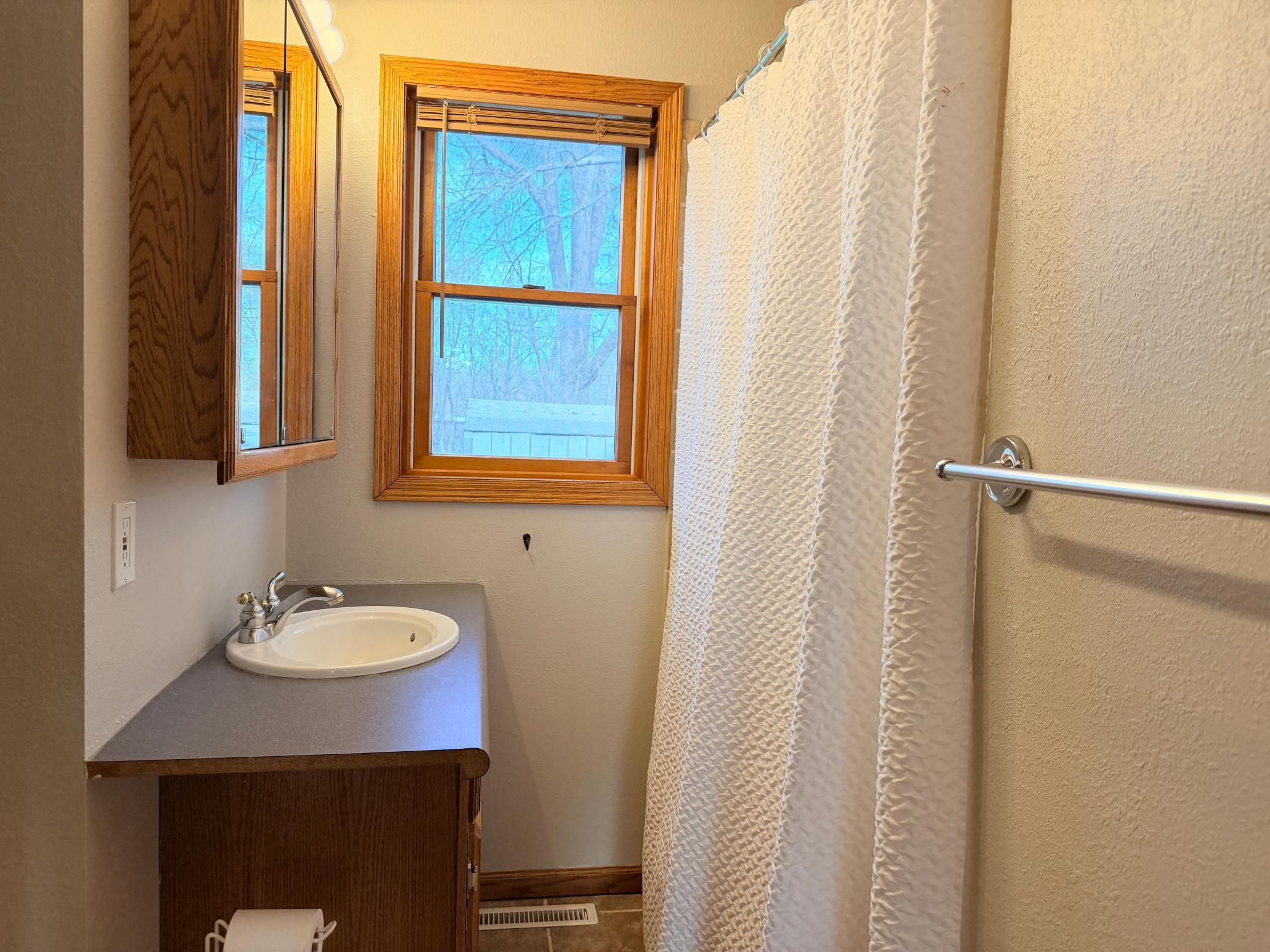 925 2nd Avenue Southwest Pipestone, MN 56164 - Photo 6 of 27