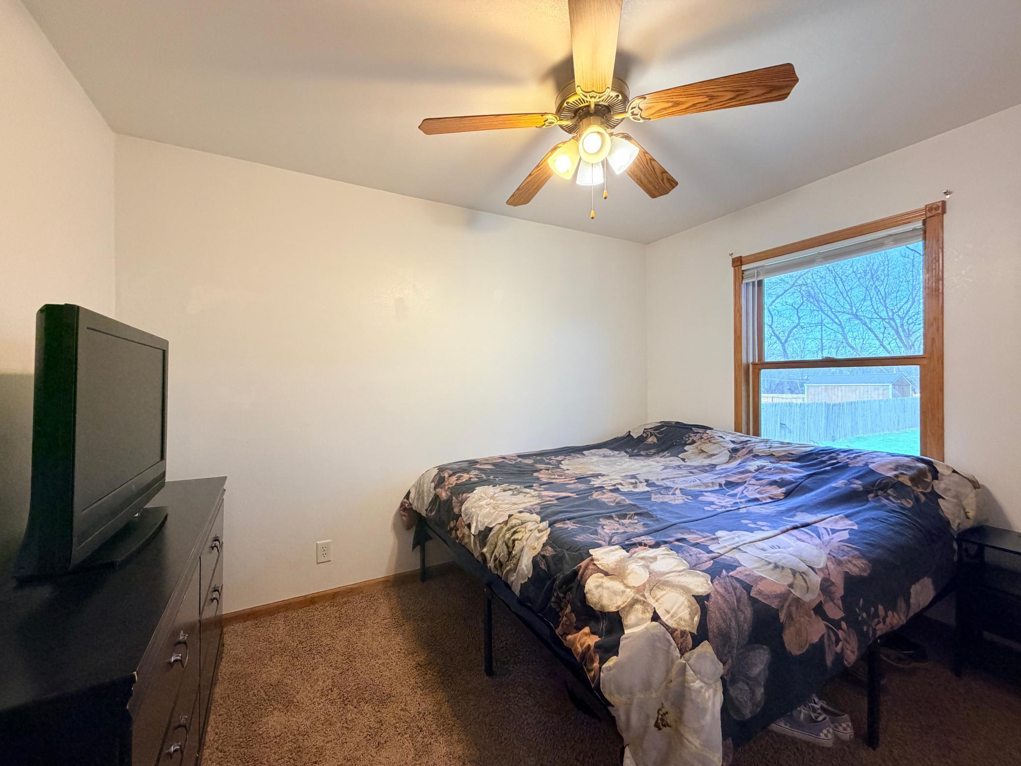 925 2nd Avenue Southwest Pipestone, MN 56164 - Photo 8 of 27