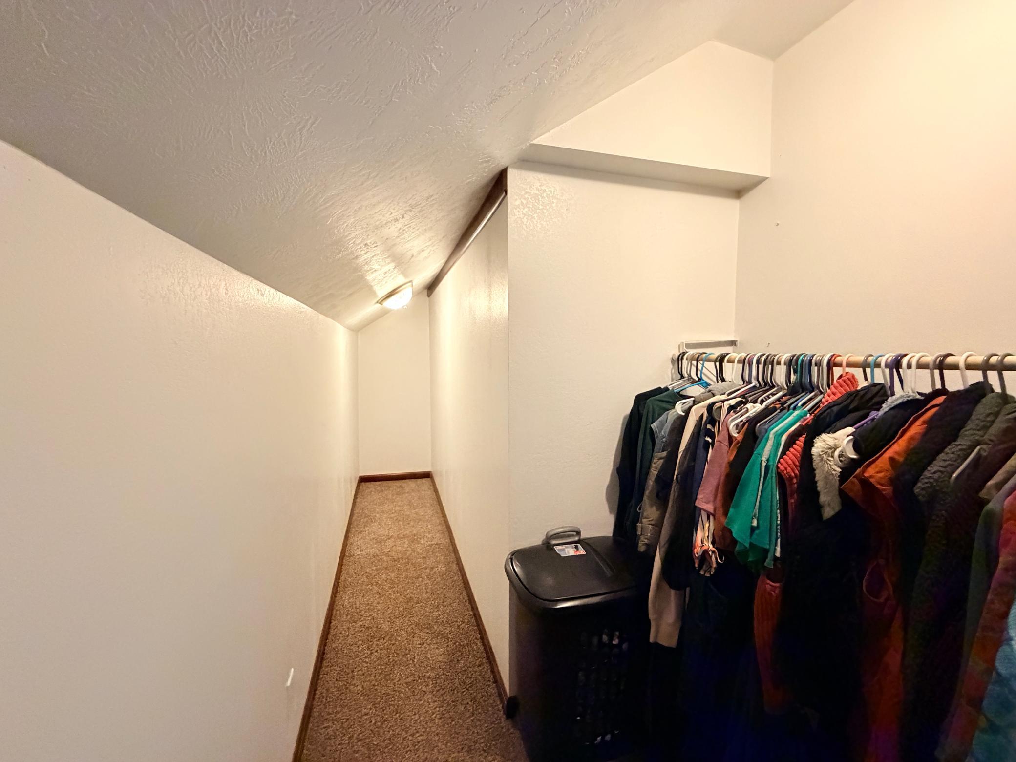 925 2nd Avenue Southwest Pipestone, MN 56164 - Photo 10 of 27