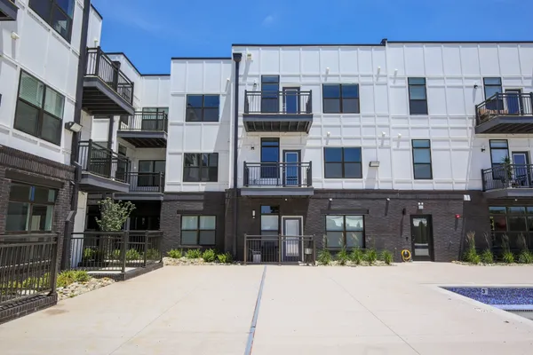 $2,350 | 1638 54th Avenue North, Unit 302, Nashville, TN 37209