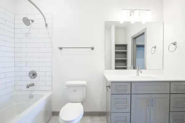 $2,350 | 1638 54th Avenue North, Unit 302, Nashville, TN 37209