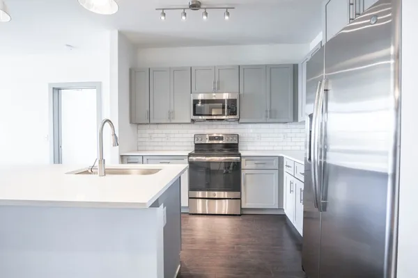 $2,350 | 1638 54th Avenue North, Unit 302, Nashville, TN 37209