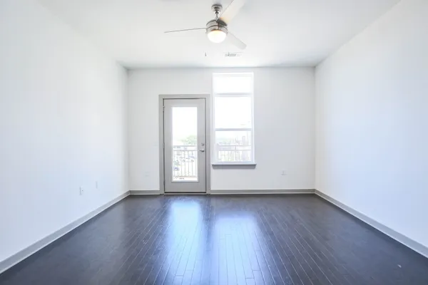 $2,350 | 1638 54th Avenue North, Unit 302, Nashville, TN 37209