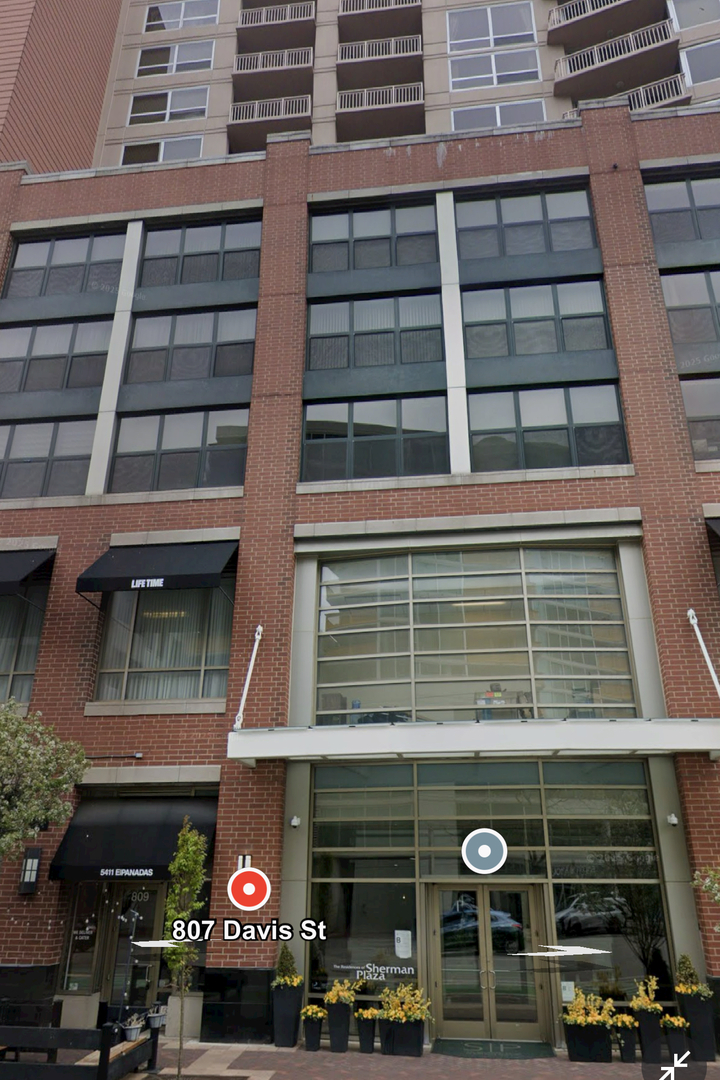807 Davis Street, Unit 1308 Evanston, IL 60201 - Photo 1 of 16
