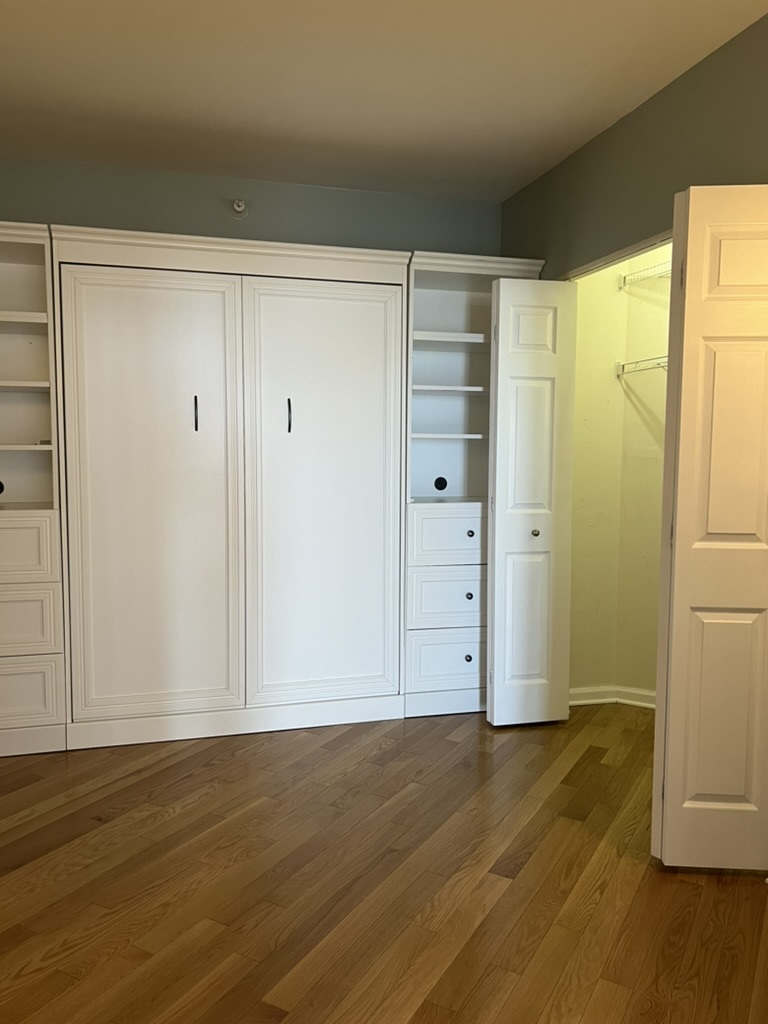 807 Davis Street, Unit 1308 Evanston, IL 60201 - Photo 13 of 16 a view of an empty room