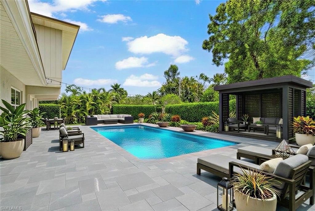 1060 Cooper Drive Naples, FL 34103 - Photo 21 of 24 Virtually staged