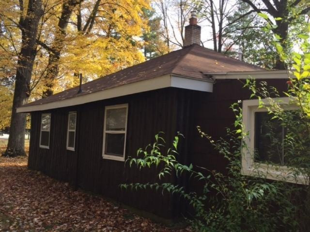 1603 Whitehall Road Muskegon, MI 49445 - Photo 13 of 47 10