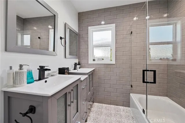 $7,500 | 20852 Kittridge Street, Winnetka, CA 91306