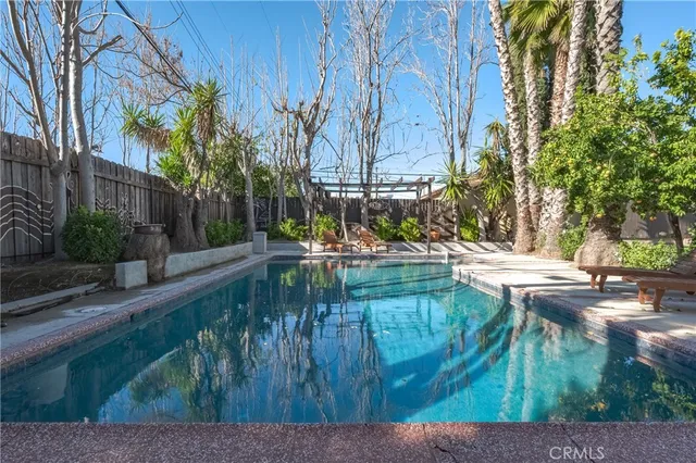 $7,500 | 20852 Kittridge Street, Winnetka, CA 91306