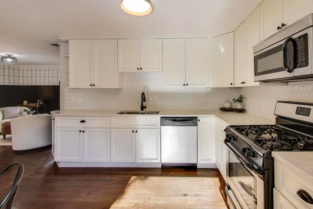 $419,900 | 1321 West Liberty Drive, Wheaton, IL 60187