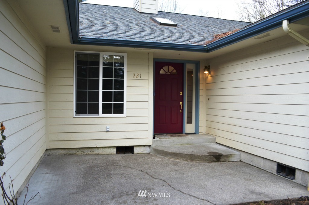 221 Wagner Road Kelso, WA 98626 - Photo 16 of 24 Gallery Image 16