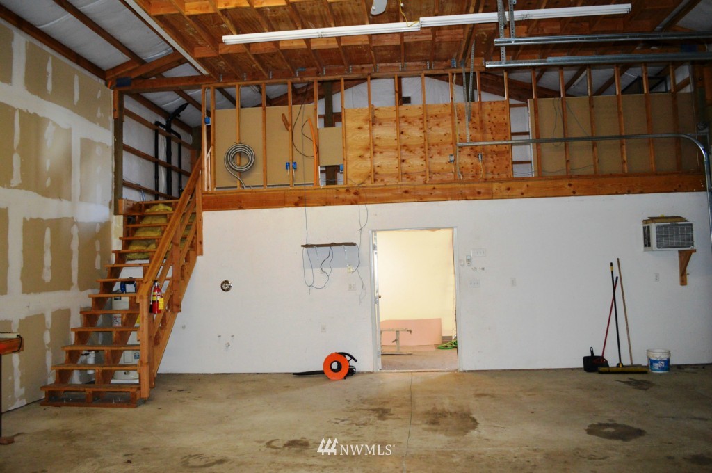 221 Wagner Road Kelso, WA 98626 - Photo 23 of 24 Gallery Image 23