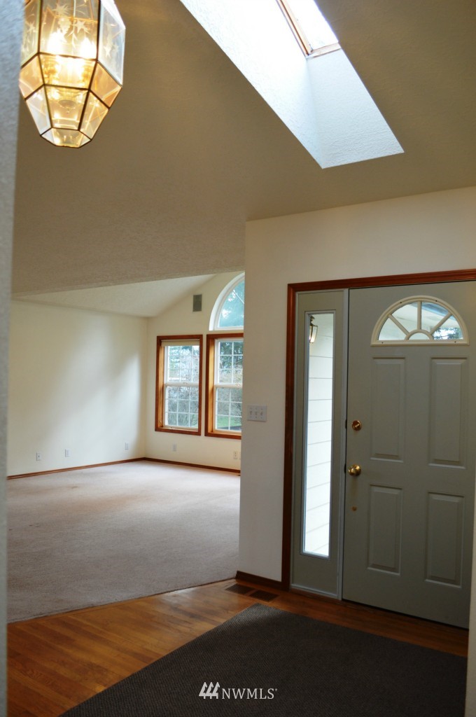221 Wagner Road Kelso, WA 98626 - Photo 4 of 24 Gallery Image 4