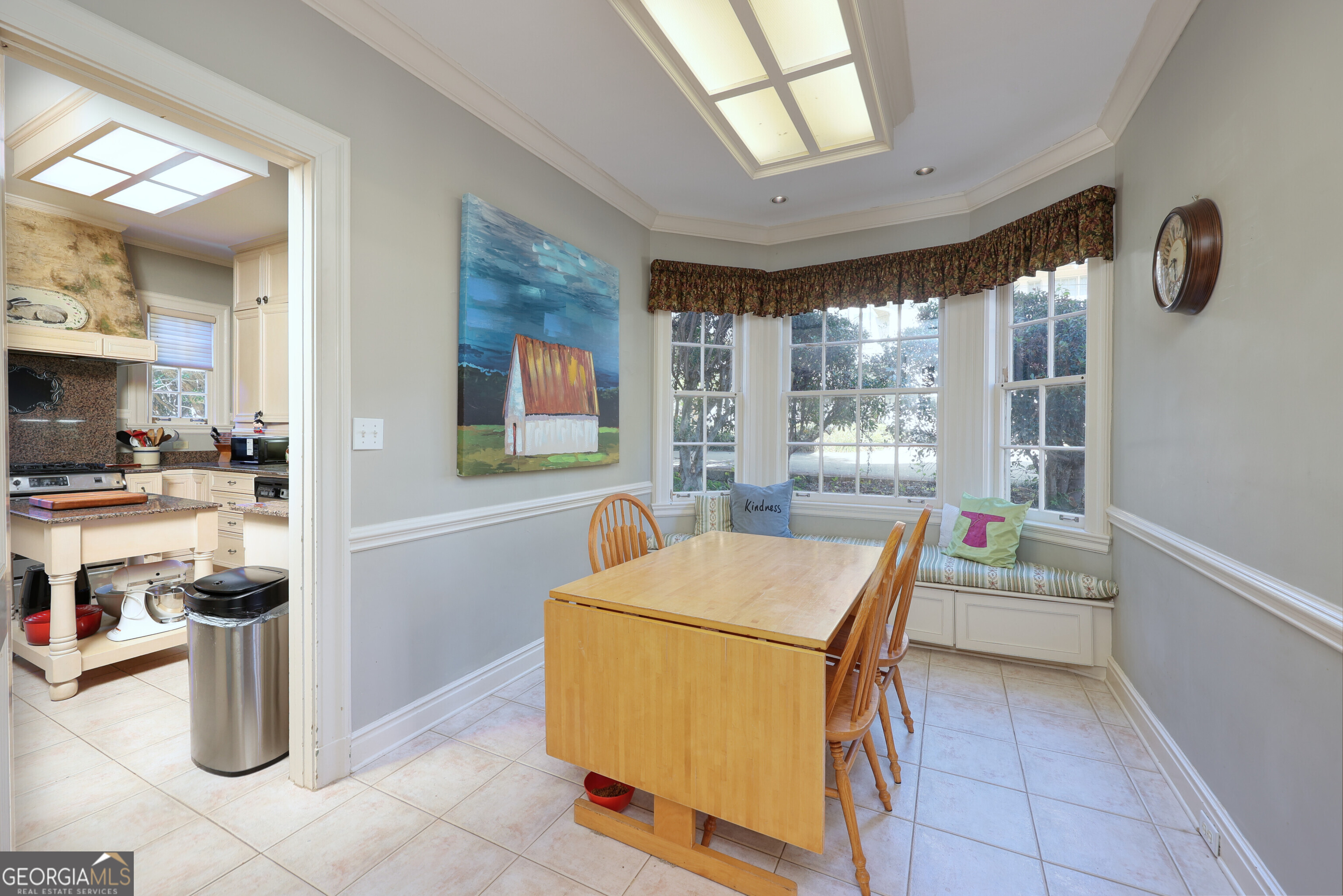 1007 4th Avenue West Point, GA 31833 - Photo 23 of 69 a room with furniture and window
