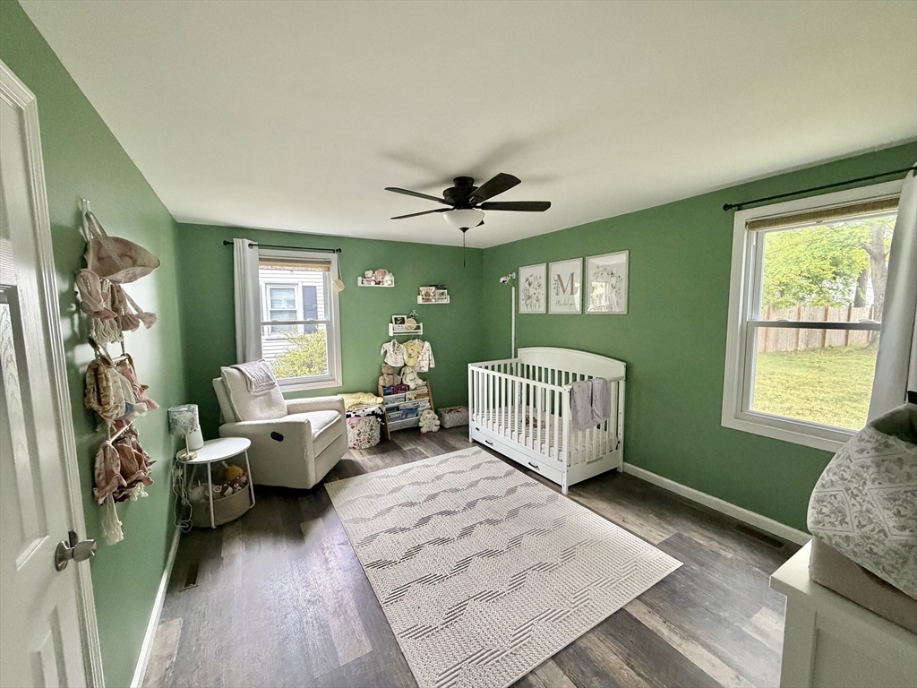 412 Island Pond Road Springfield, MA 01118 - Photo 6 of 17