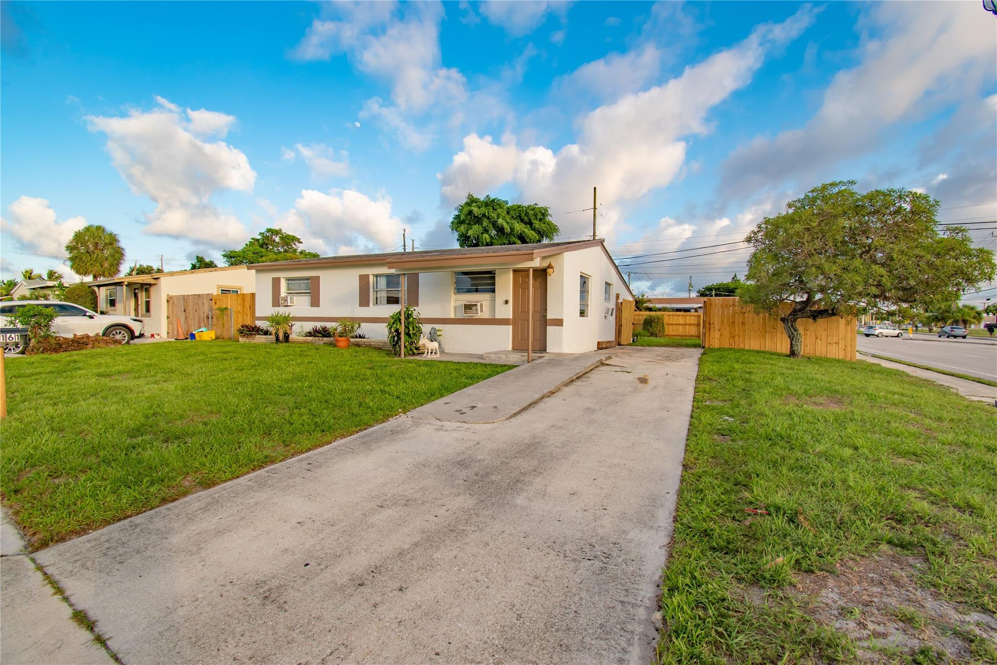 1161 West 2nd Street Riviera Beach, FL 33404 - Photo 3 of 27 Photo 3
