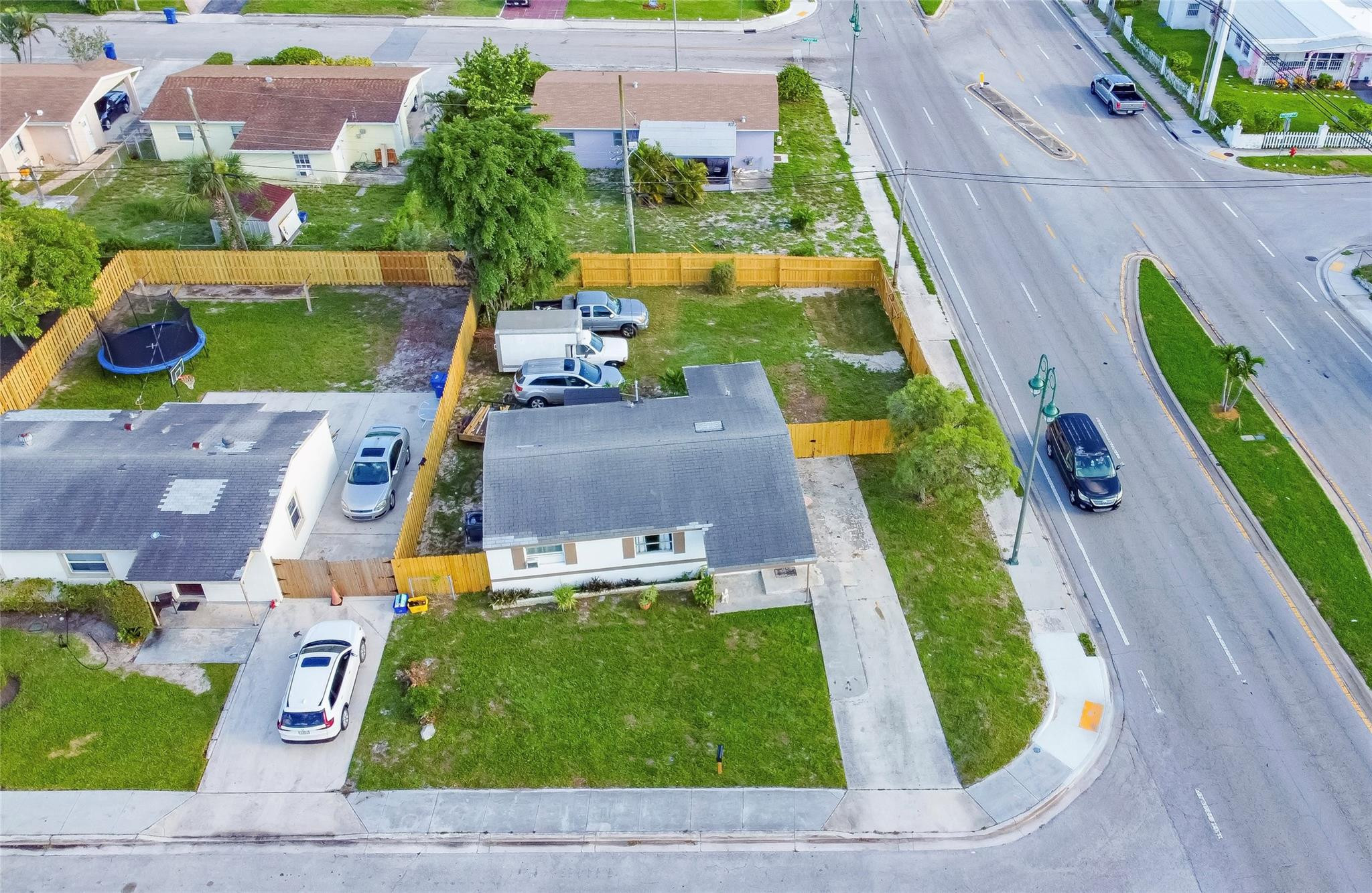 1161 West 2nd Street Riviera Beach, FL 33404 - Photo 5 of 27 Photo 5