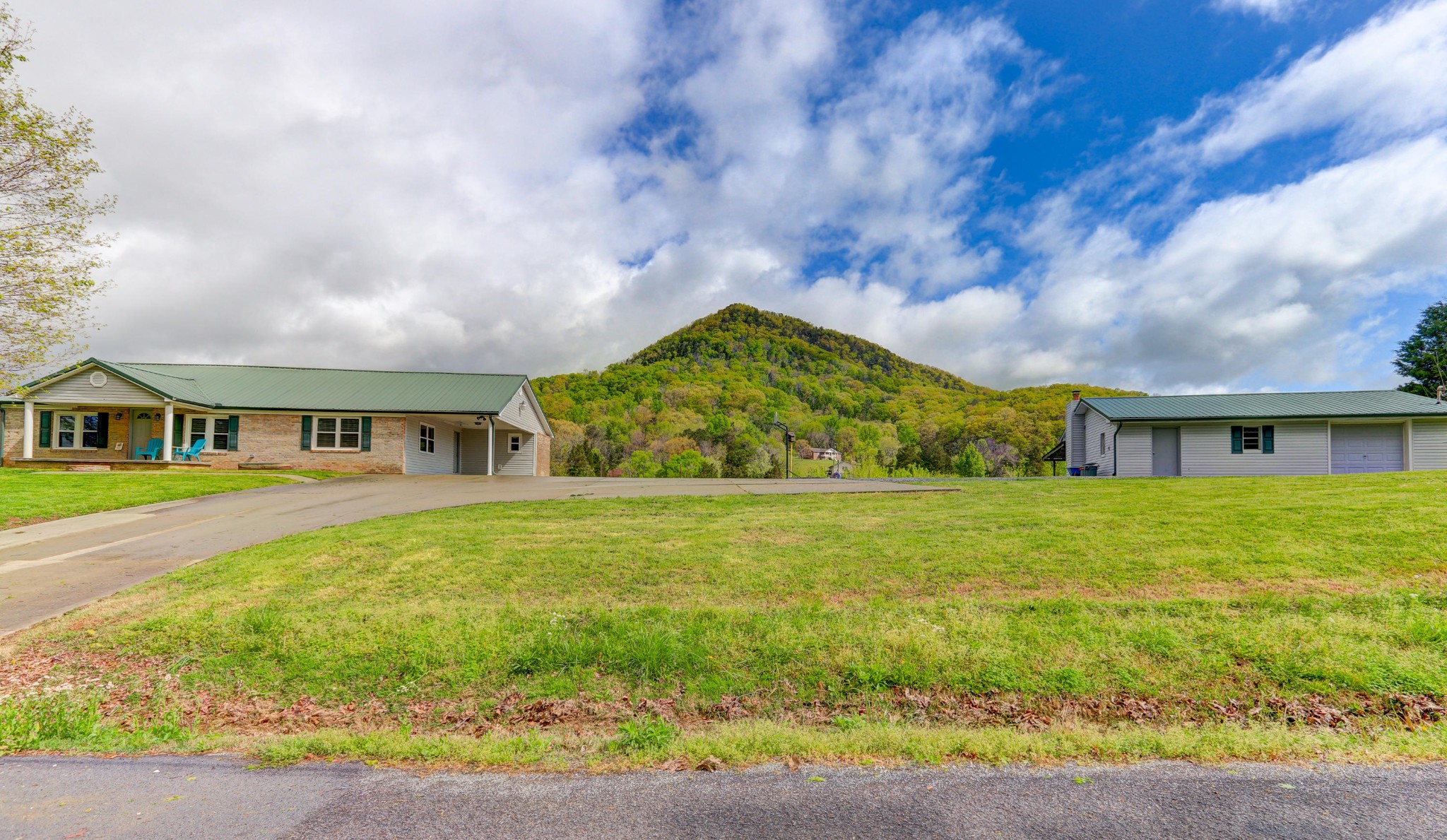 10707 Mountain Road Luttrell, TN 37779 - Photo 4 of 30