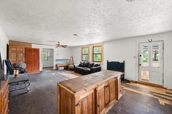 $69,000 | 208 Waikiki Trail, Tool, TX 75143