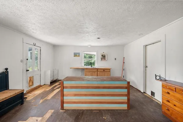 $69,000 | 208 Waikiki Trail, Tool, TX 75143