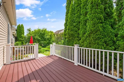 $375,000 | 26 East Pk Vw Drive, Staunton, VA 24401
