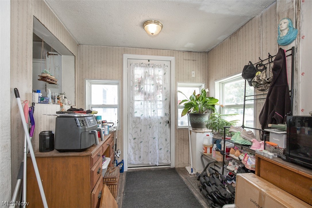 14600 Triskett Road Cleveland, OH 44111 - Photo 14 of 41