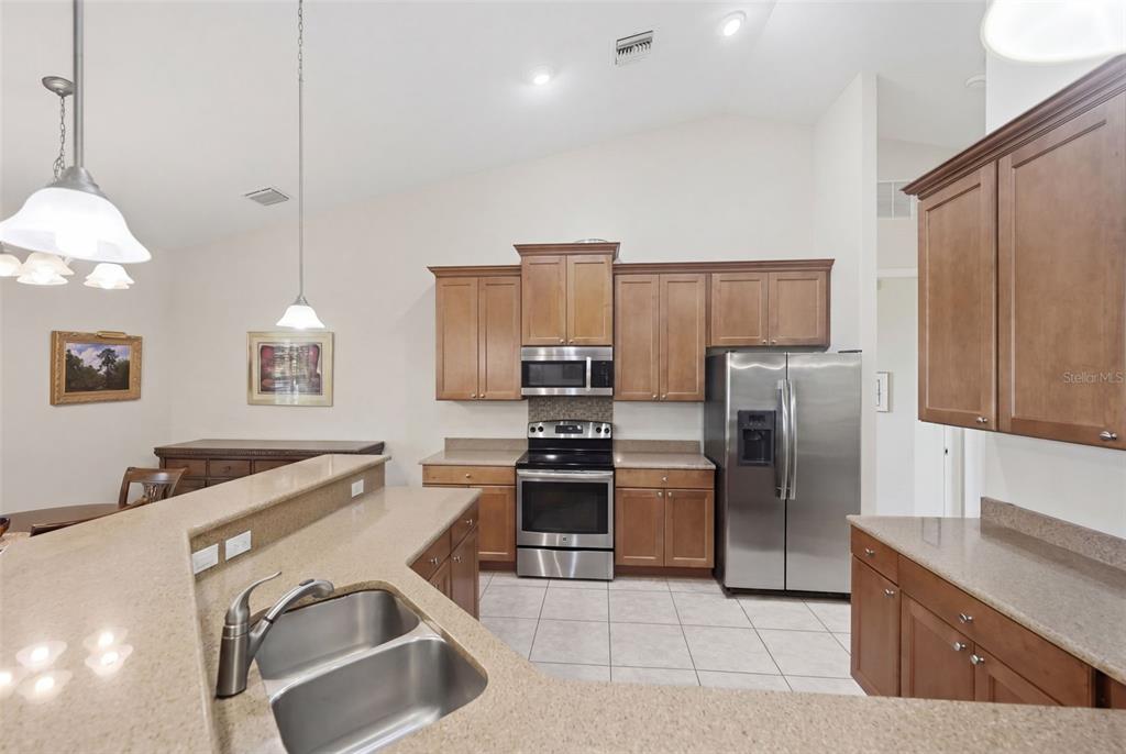 598 Gossamer Wing Way Sebastian, FL 32958 - Photo 7 of 37