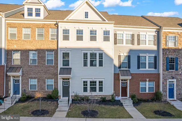 $2,995 | 9334 Barnes Loop, Manassas, VA 20110