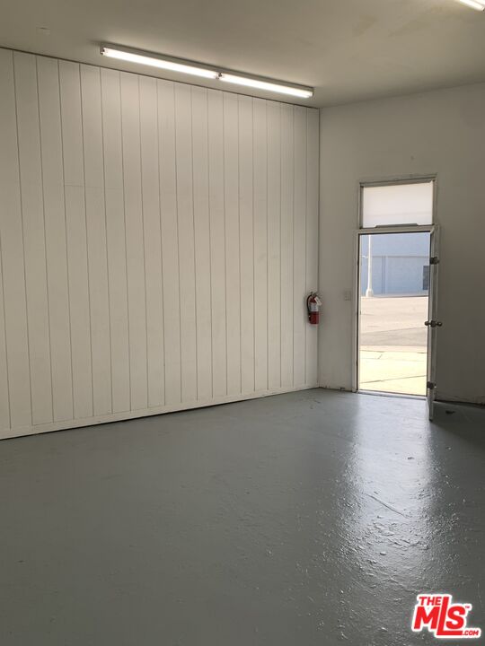 3054 Virginia Road Los Angeles, CA 90016 - Photo 8 of 8 Gallery Image 8