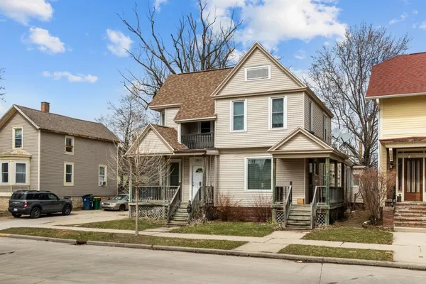 $235,000 | 161 East 2nd Street, Fond du Lac, WI 54935