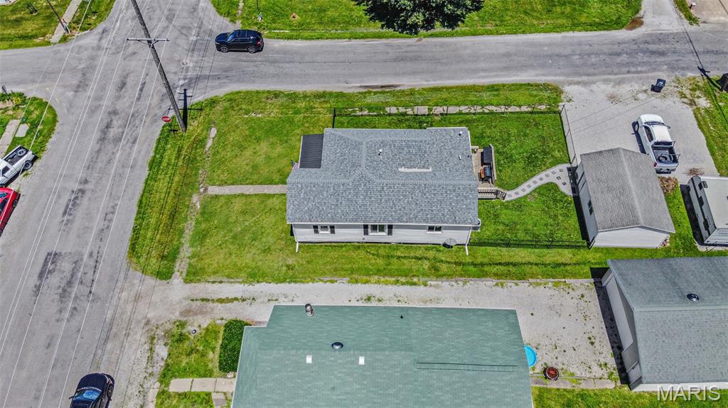 1001 South Macoupin Street Gillespie, IL 62033 - Photo 31 of 38
