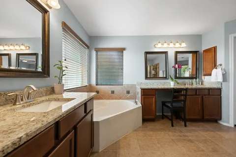 $570,000 | 7309 Lookout Bluff Terrace, Unit D5, Austin, TX 78735