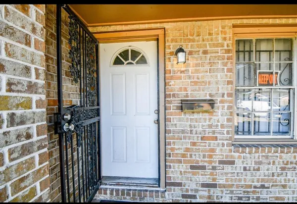 a view of front door of house