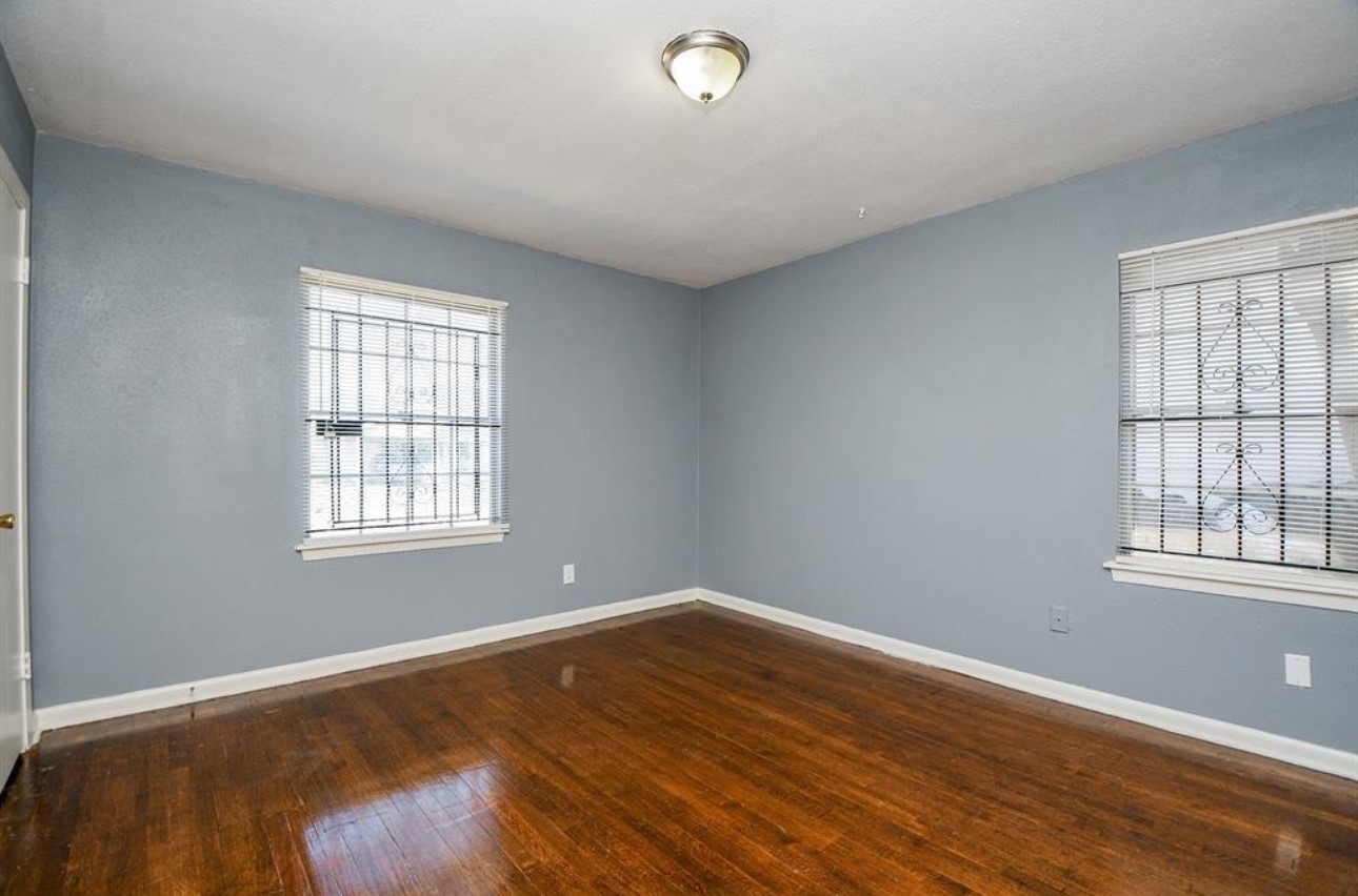 5510 Ricky Street Houston, TX 77033 - Photo 10 of 19