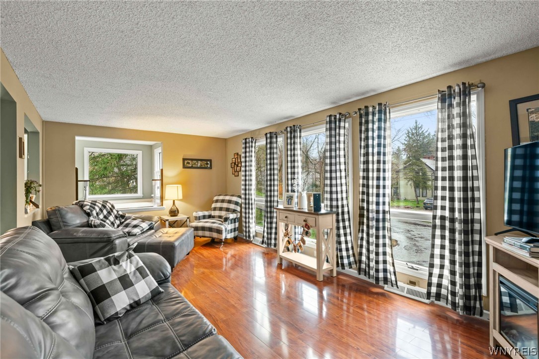 342 Allendale Road West Seneca, NY 14224 - Photo 4 of 31