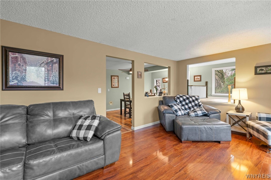 342 Allendale Road West Seneca, NY 14224 - Photo 5 of 31