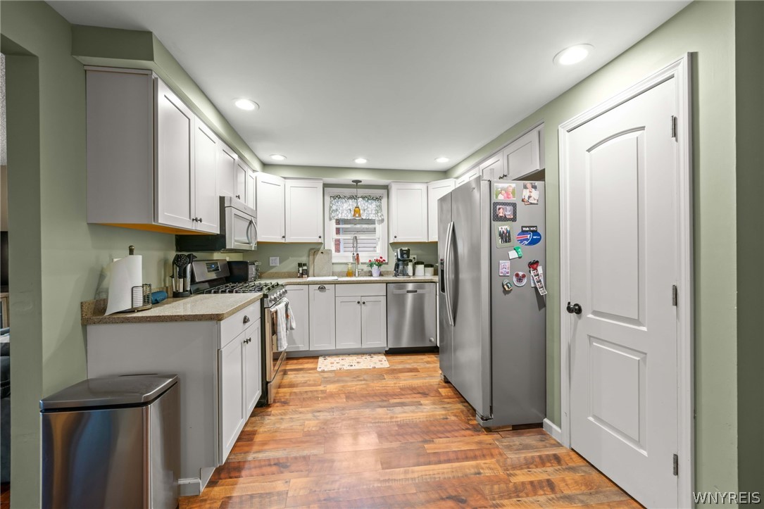 342 Allendale Road West Seneca, NY 14224 - Photo 6 of 31